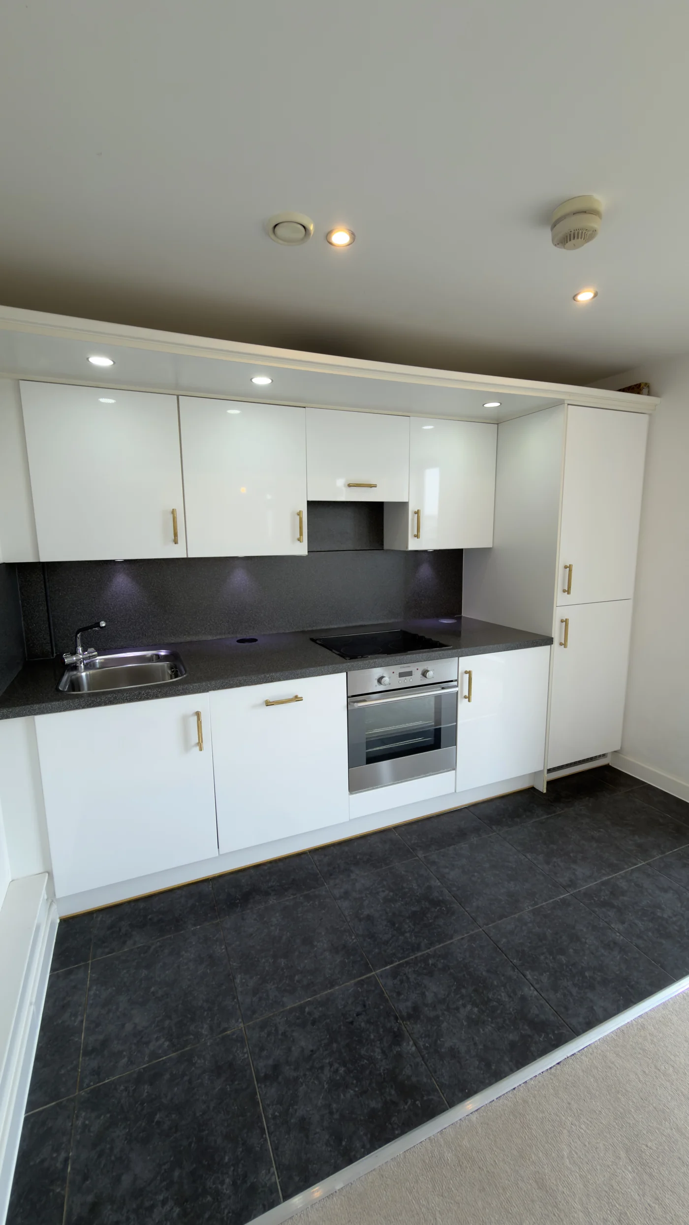 Kitchen after end-of-tenancy clean, Saltdean, Brighton