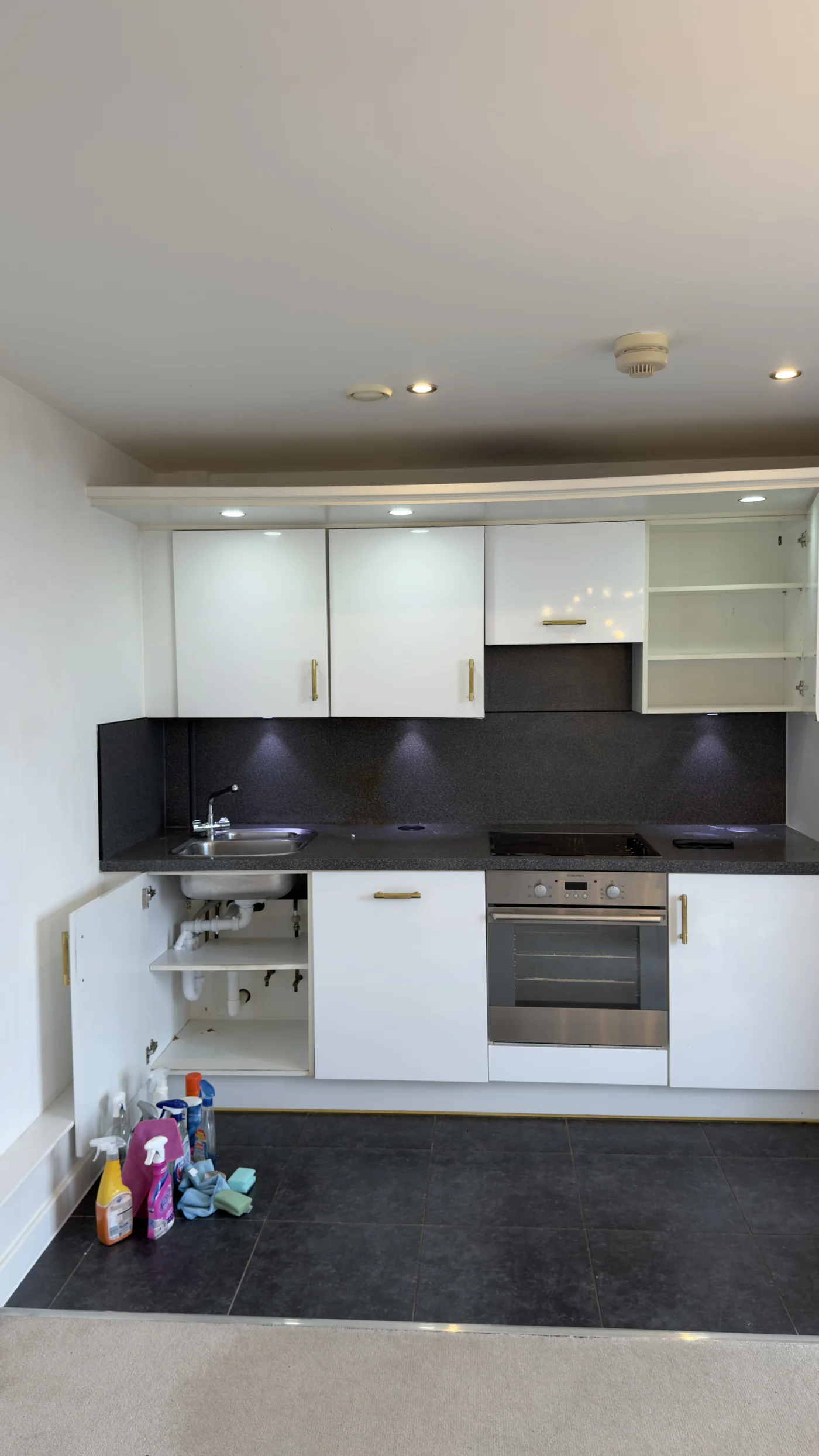 Kitchen in arrival condition before end-of-tenancy clean, Saltdean, Brighton
