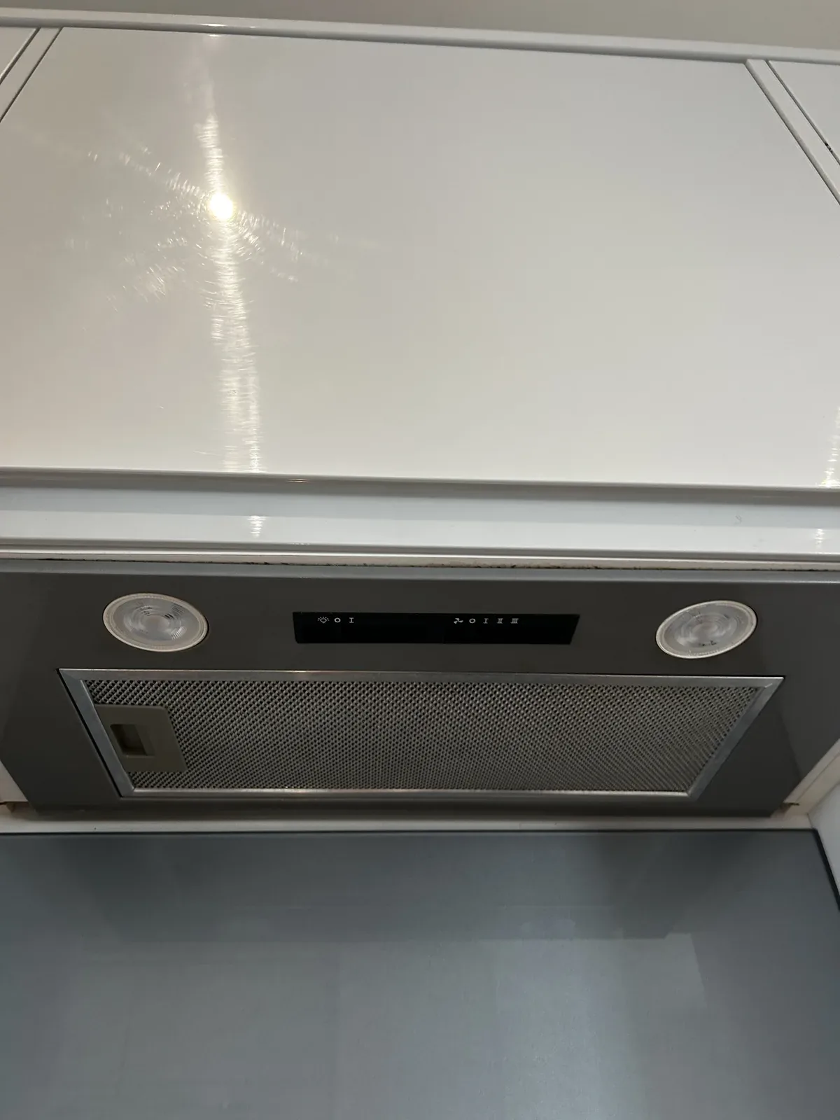 Extractor hood and filter after clean, seven dials