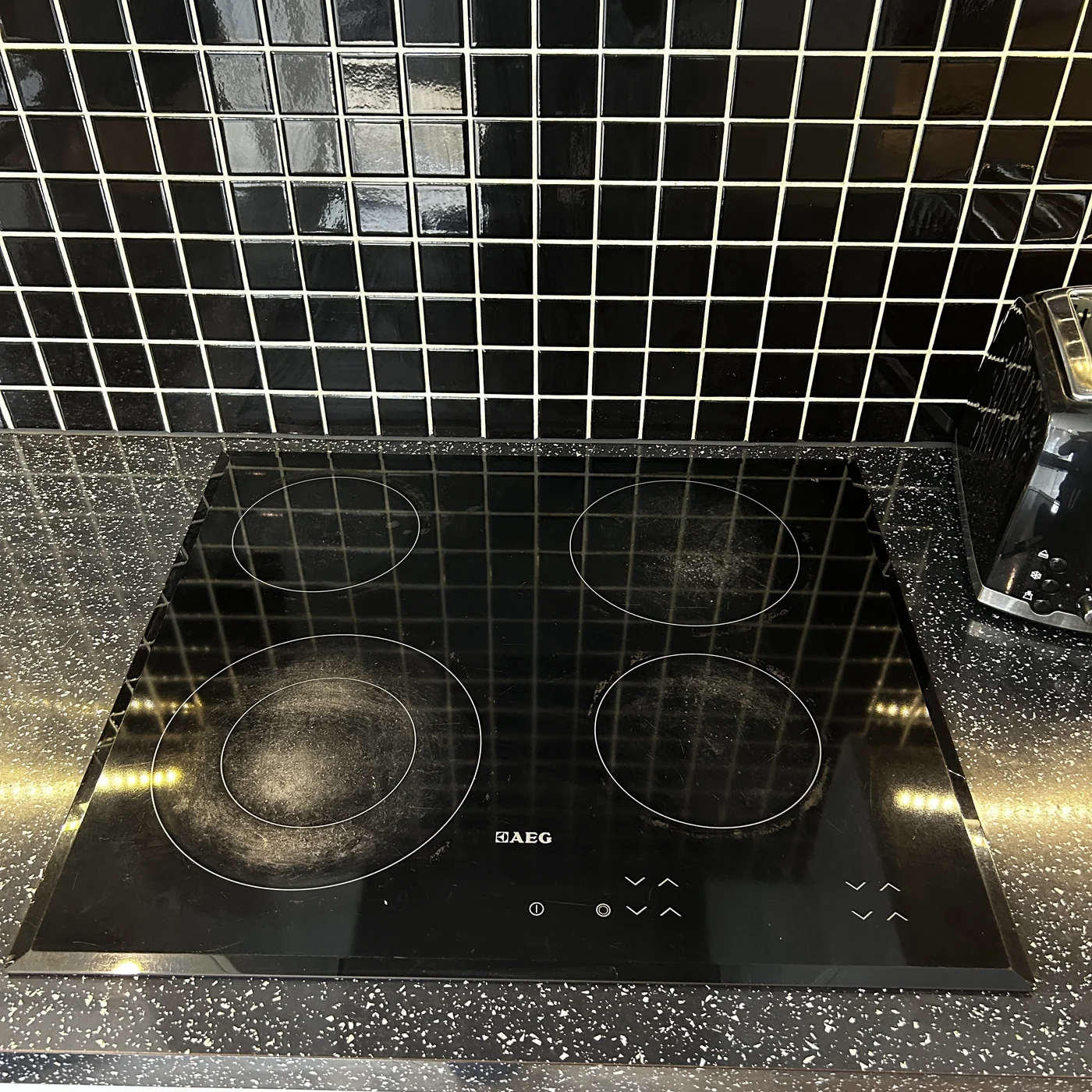 Ceramic hob soiling, thornton heath