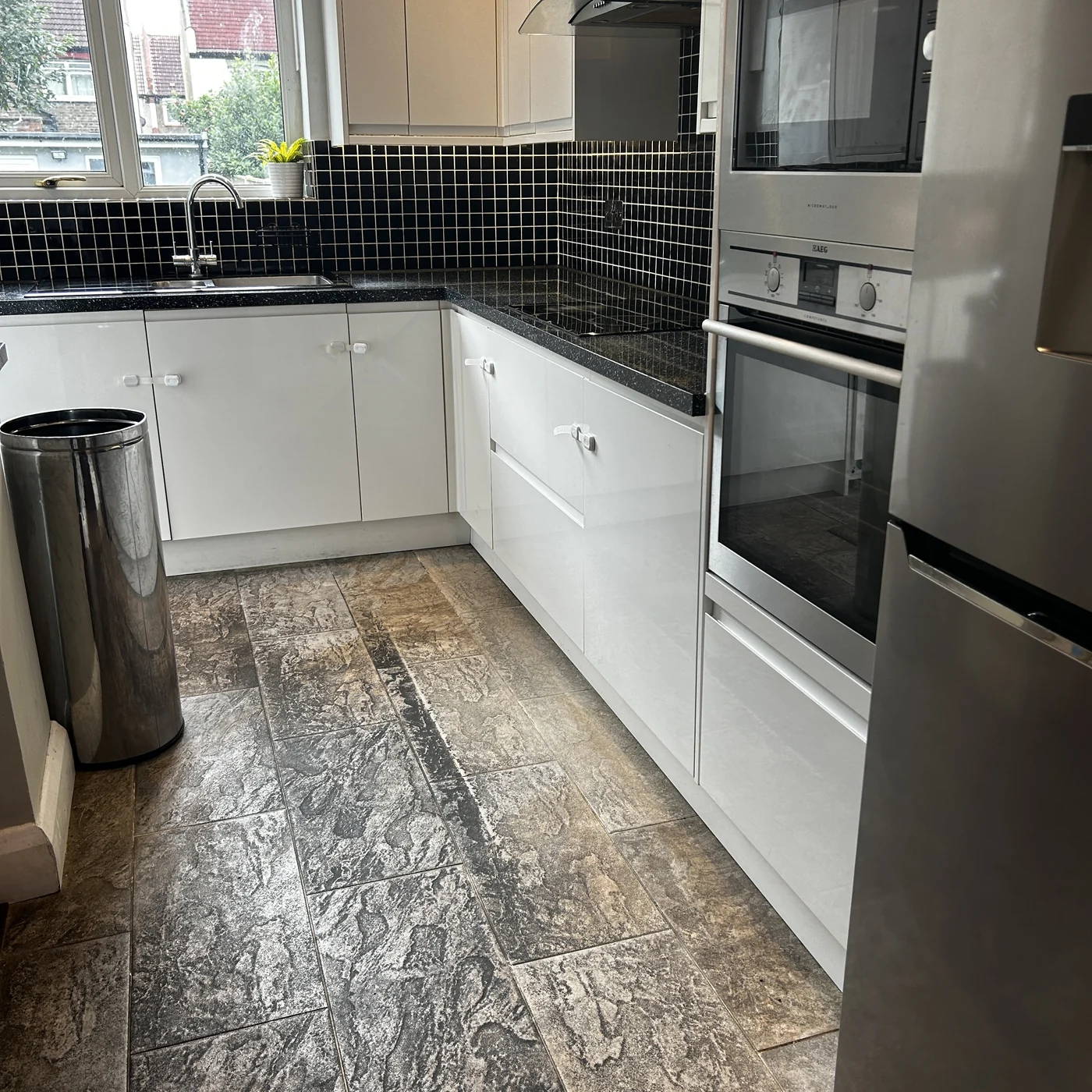 Kitchen floor soiling, thornton heath